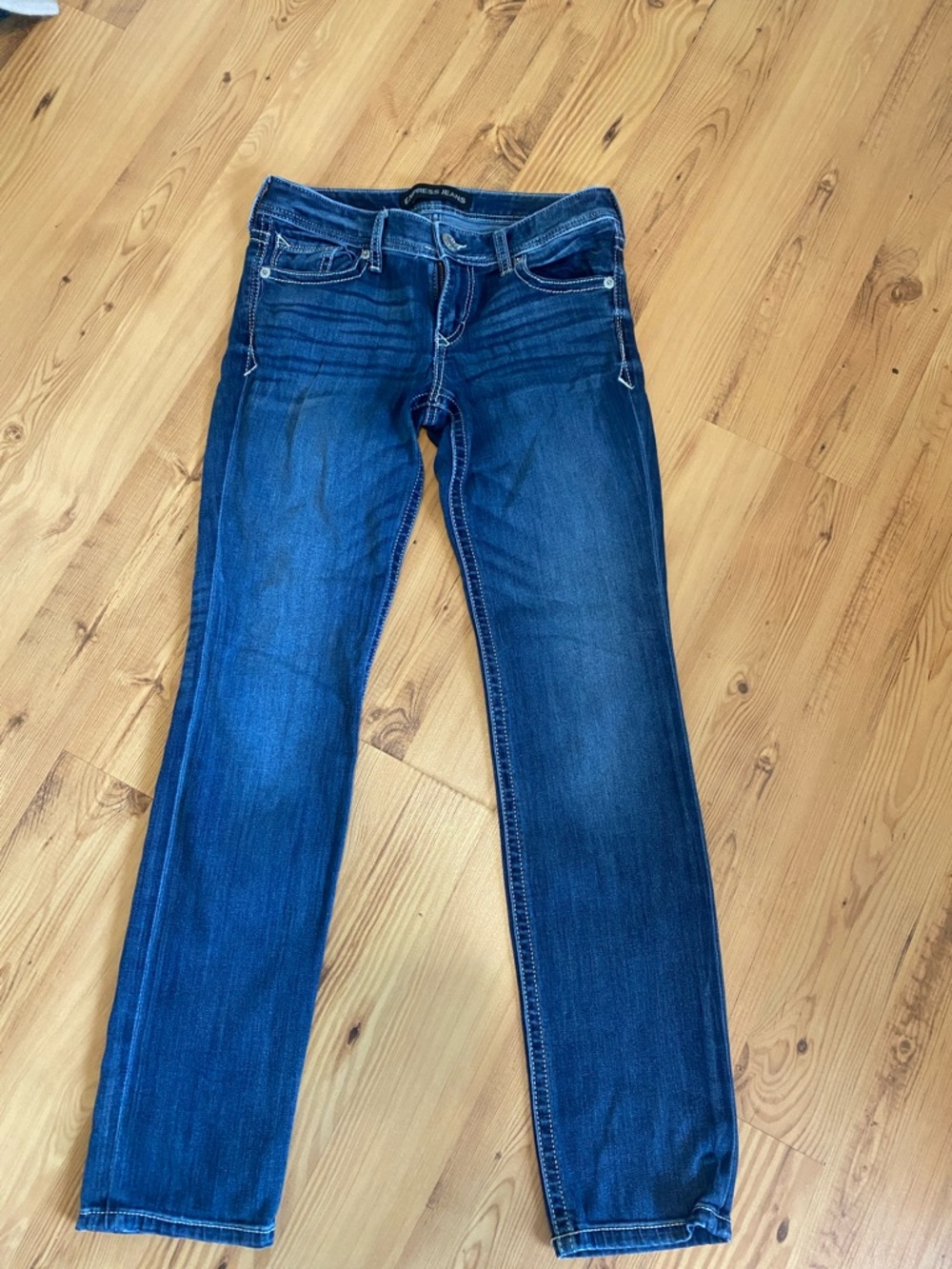 Express Women's Dark Blue Straight-Leg Jeans